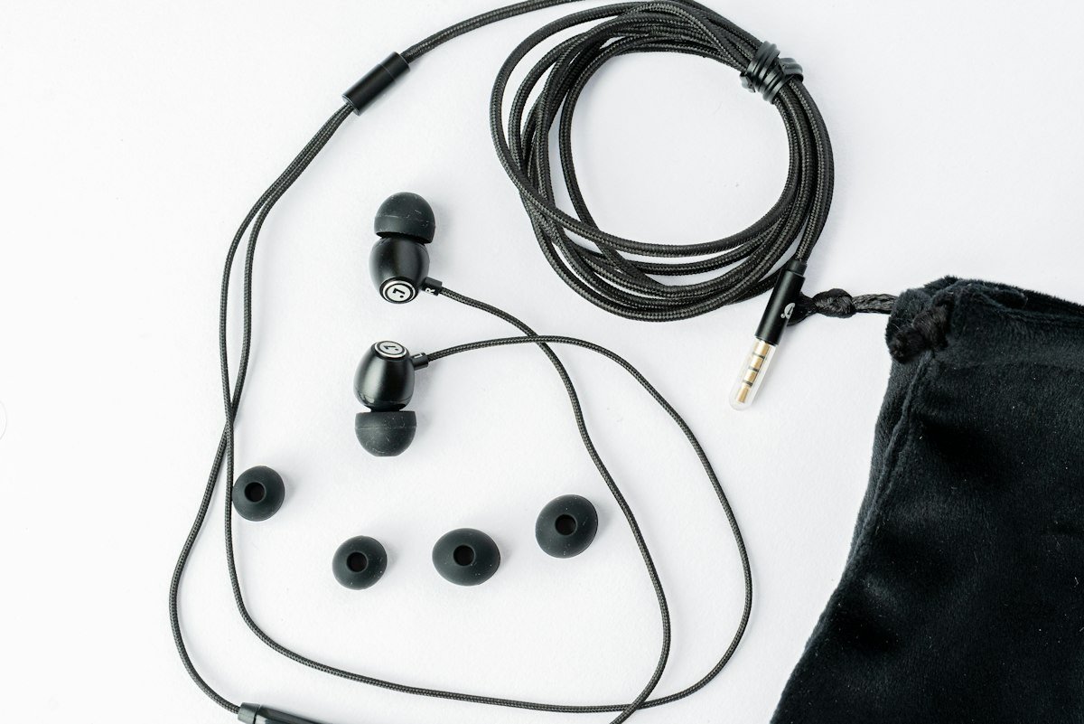 Deluxe Wired Earphones