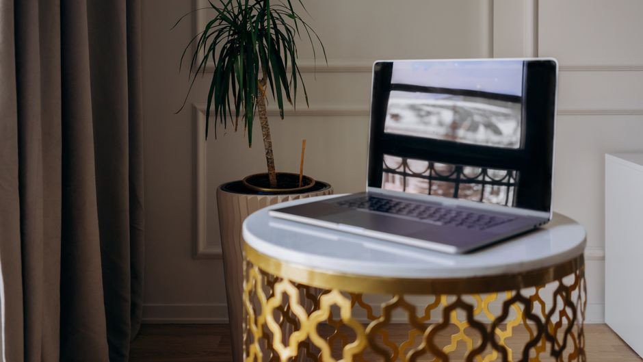 Luxury 2-in-1 Laptops