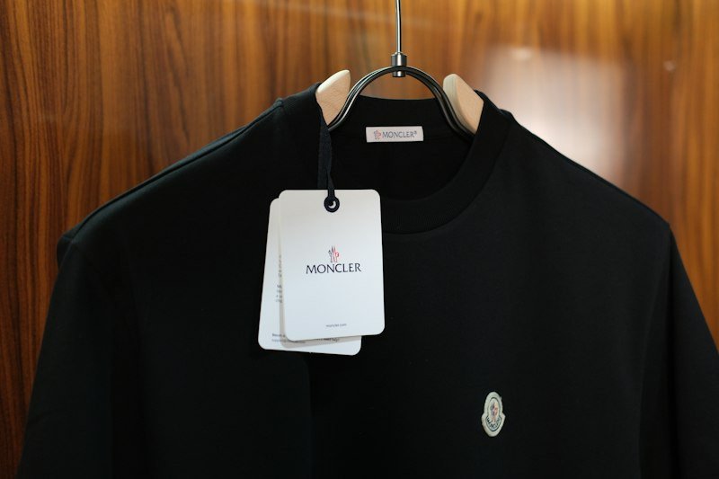 Deluxe T-Shirts