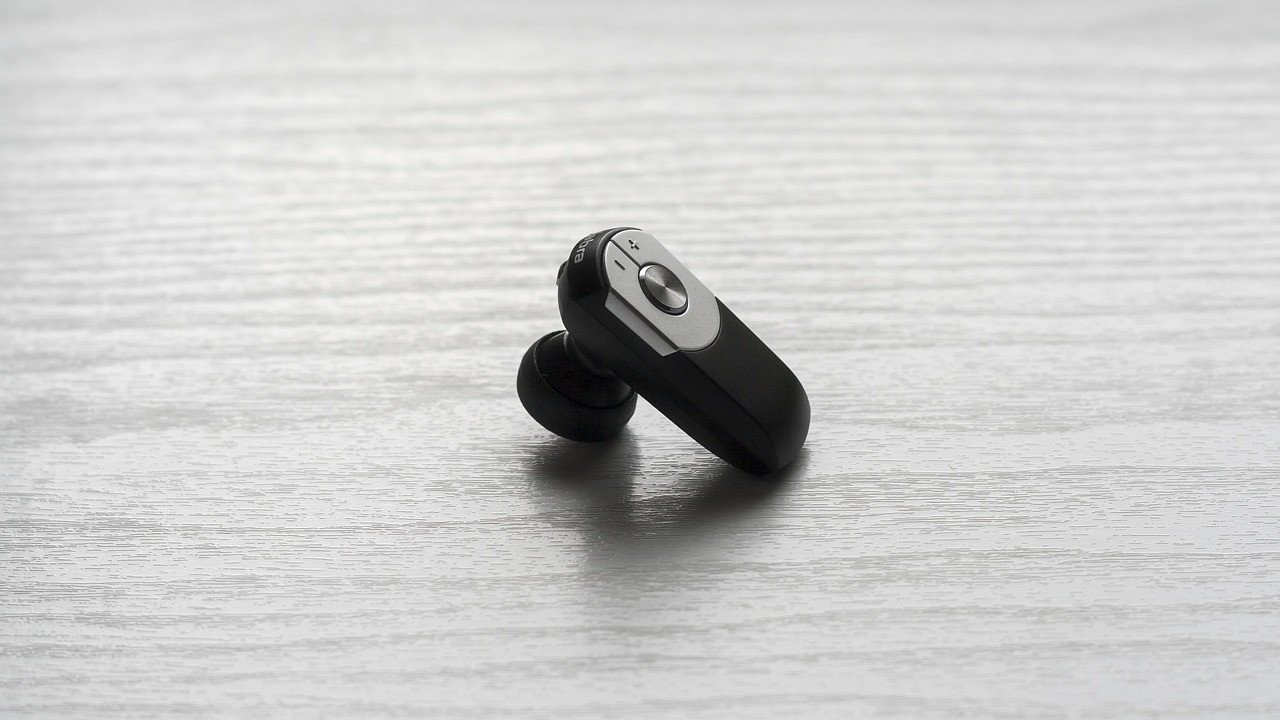 Royal Bluetooth Earbuds