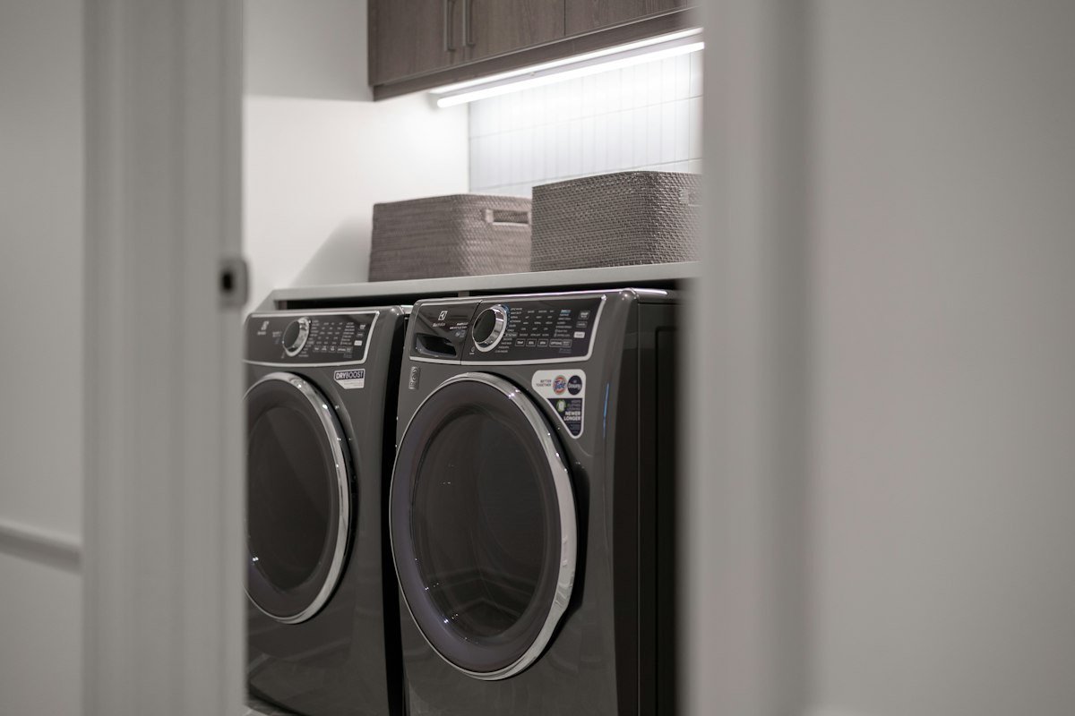 Deluxe Home Appliances