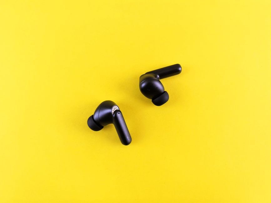 Classic Bluetooth Earbuds