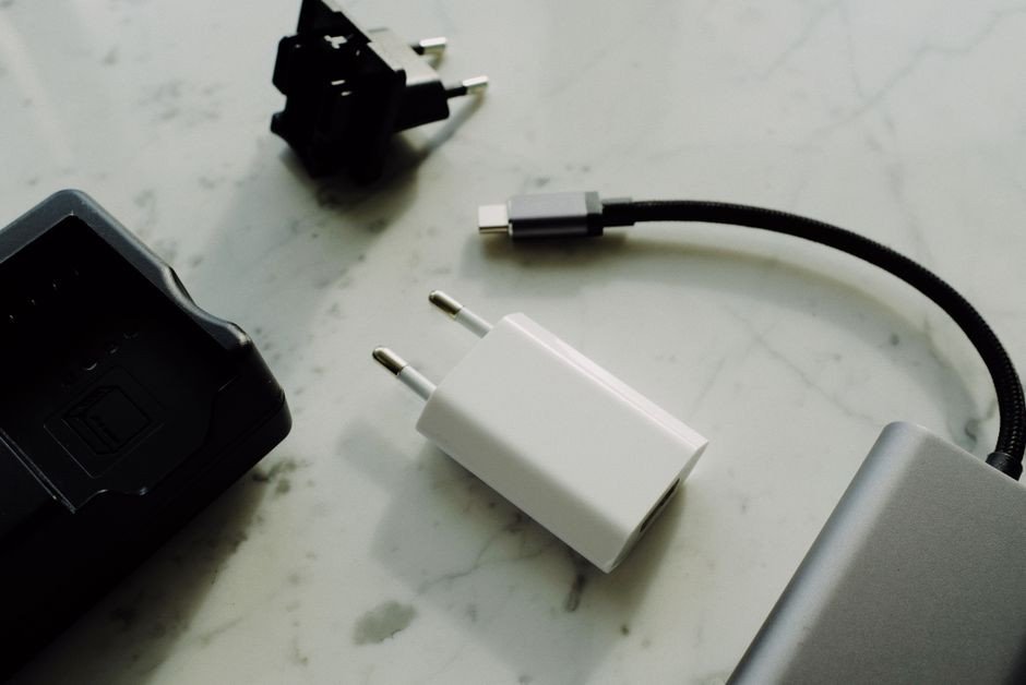 Royal Chargers & Cables